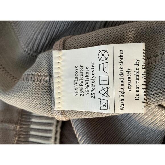 Women's Gray V-Neck Knit Top with Striped Trim - Picture 4 of 4